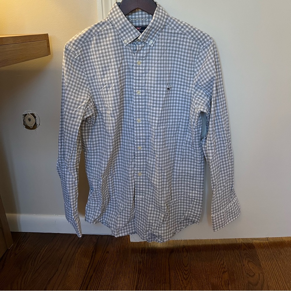 Vineyard Vines performance dress shirt men’s Small